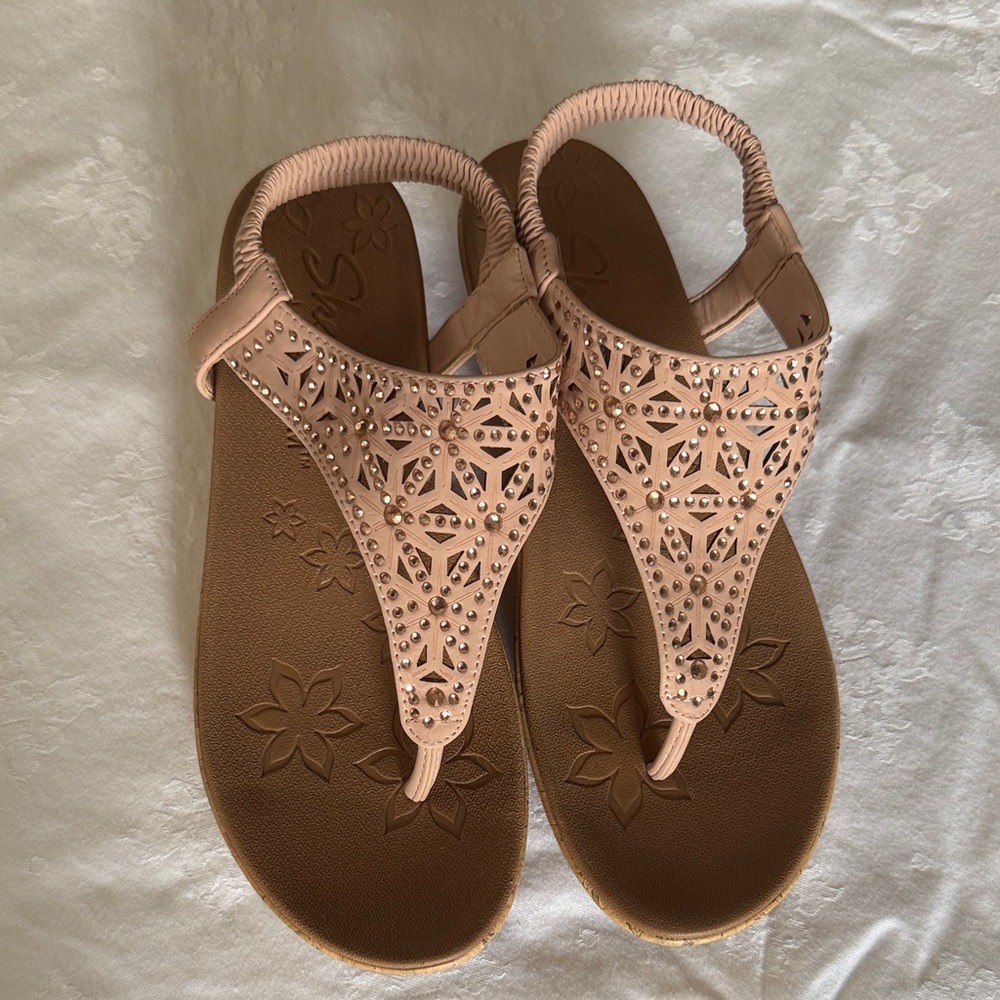 Skechers Brie-Daily wedge Women's Sandals in Light Pink and Brown